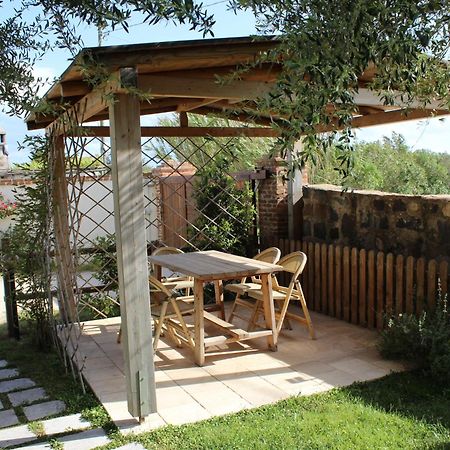 Casa Vacanze Sisuledda オロゼーイ エクステリア 写真