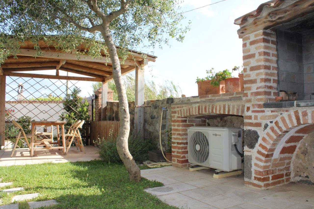Casa Vacanze Sisuledda オロゼーイ エクステリア 写真